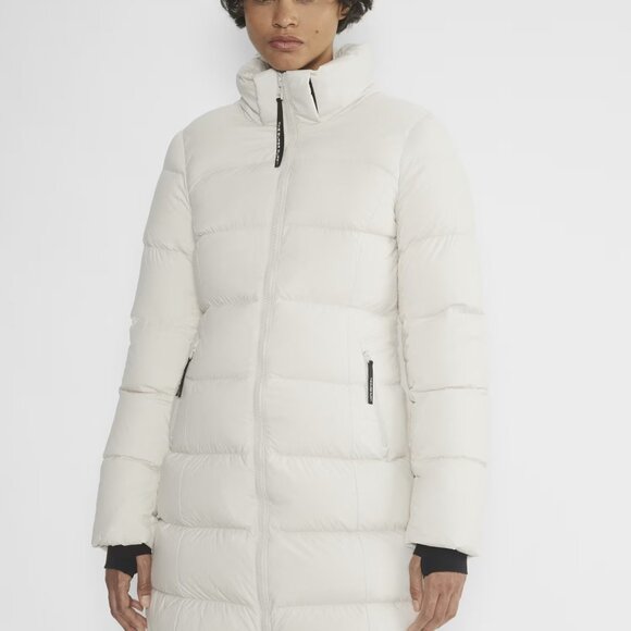 Aritzia The SuperSnug Puff™ Mid Goose Down Jacket in Matte Pearl - Picture 2 of 7
